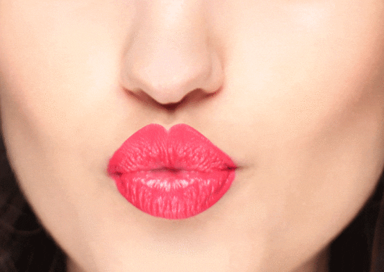 How ColourPop Keeps Matte Lips Moist