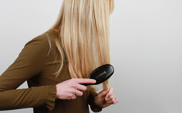 how-to-brush-your-hair-direction