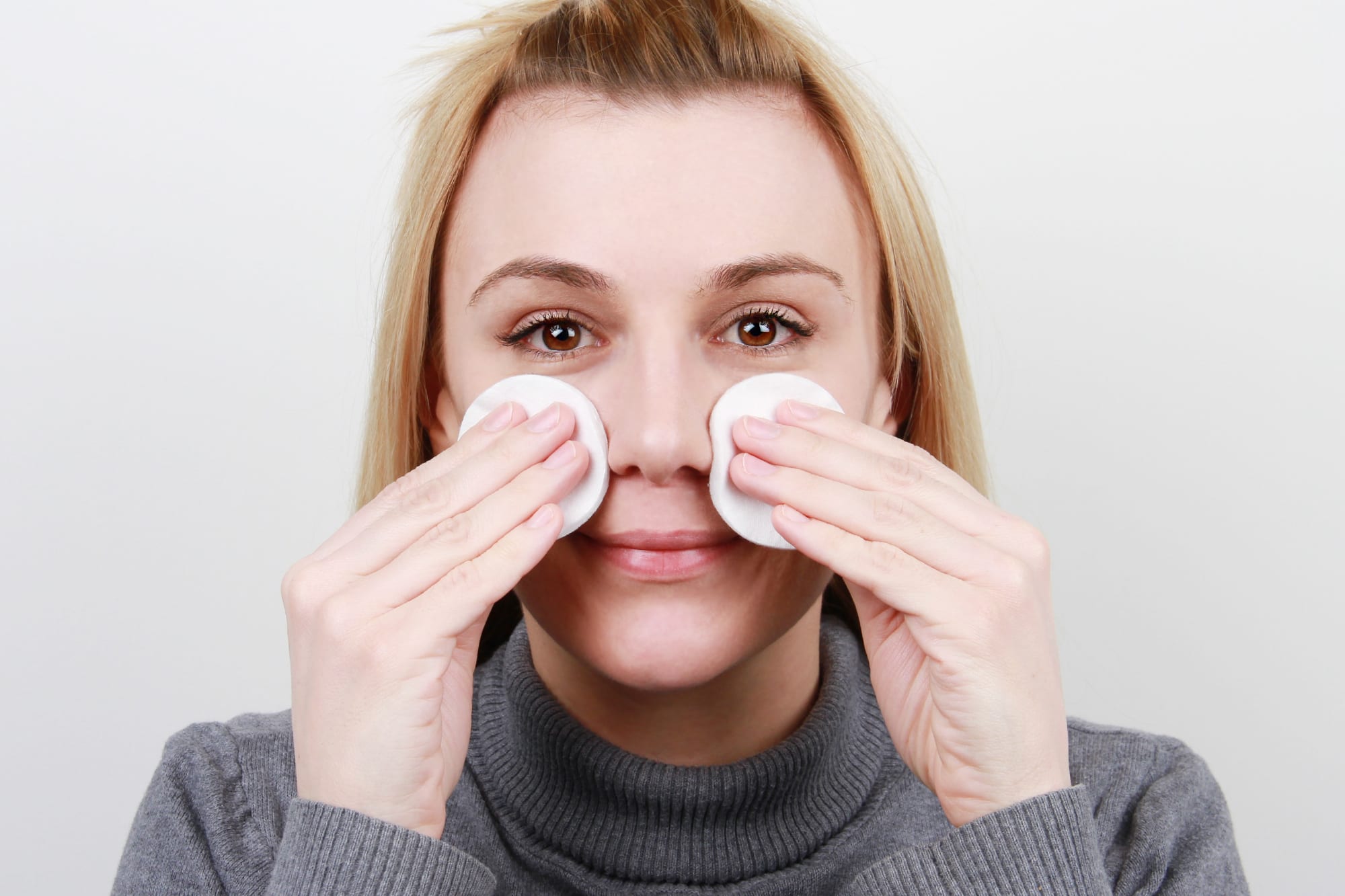 How to apply moisturiser Beauty Unboxed