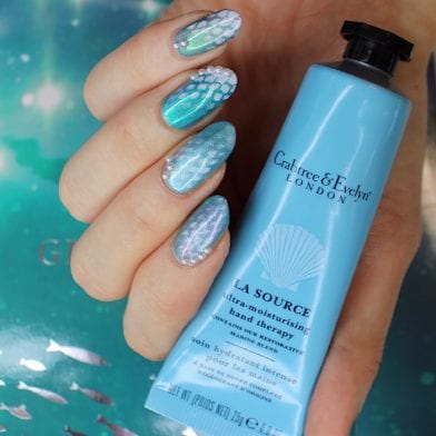 Under The Sea Nails: a complete manicure