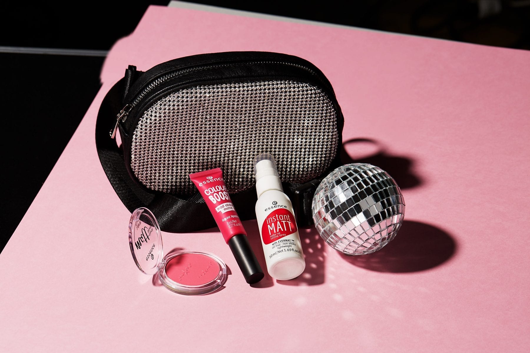 essence fixing spray