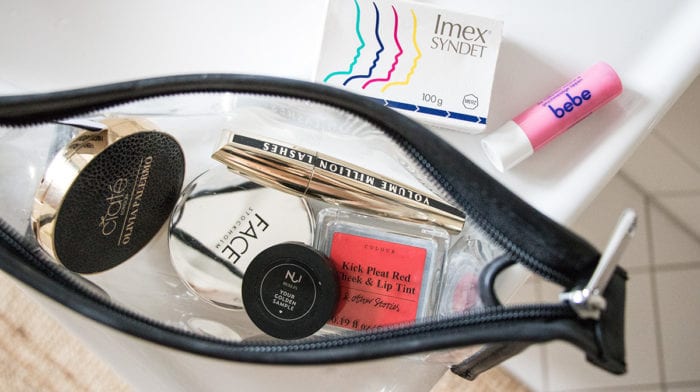 #glossyshelfie Teil 1: Glossies öffnen ihren privaten Beauty-Schrank!