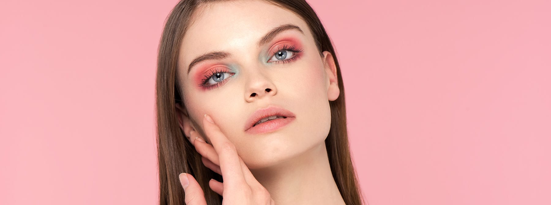GLOSSY Tutorial: Peach Eyeshadow ist ein Look, den wirklich jeder tragen kann