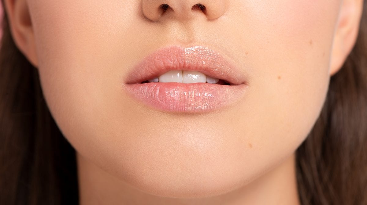 volle-Lippen-schminken-Konturieren-tricks