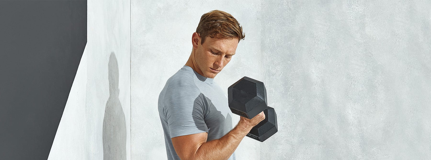 你的3D肩部训练计划| 打造安全感爆棚—完美男友力肩部