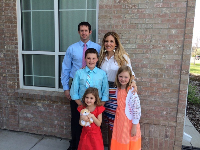 Trainer Lindsey with Husband and Three Kids