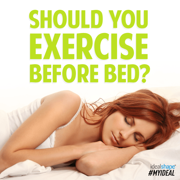 чтение перед сном. спит с телефоном. чтение перед сном. умный сон. девушка спит.