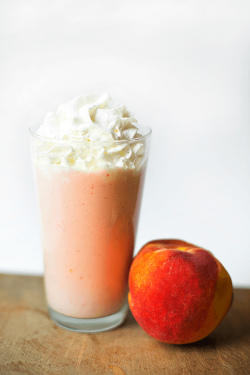 Smoothie recipe for weight loss IdealShape Strawberry Peach Meal Replacement 