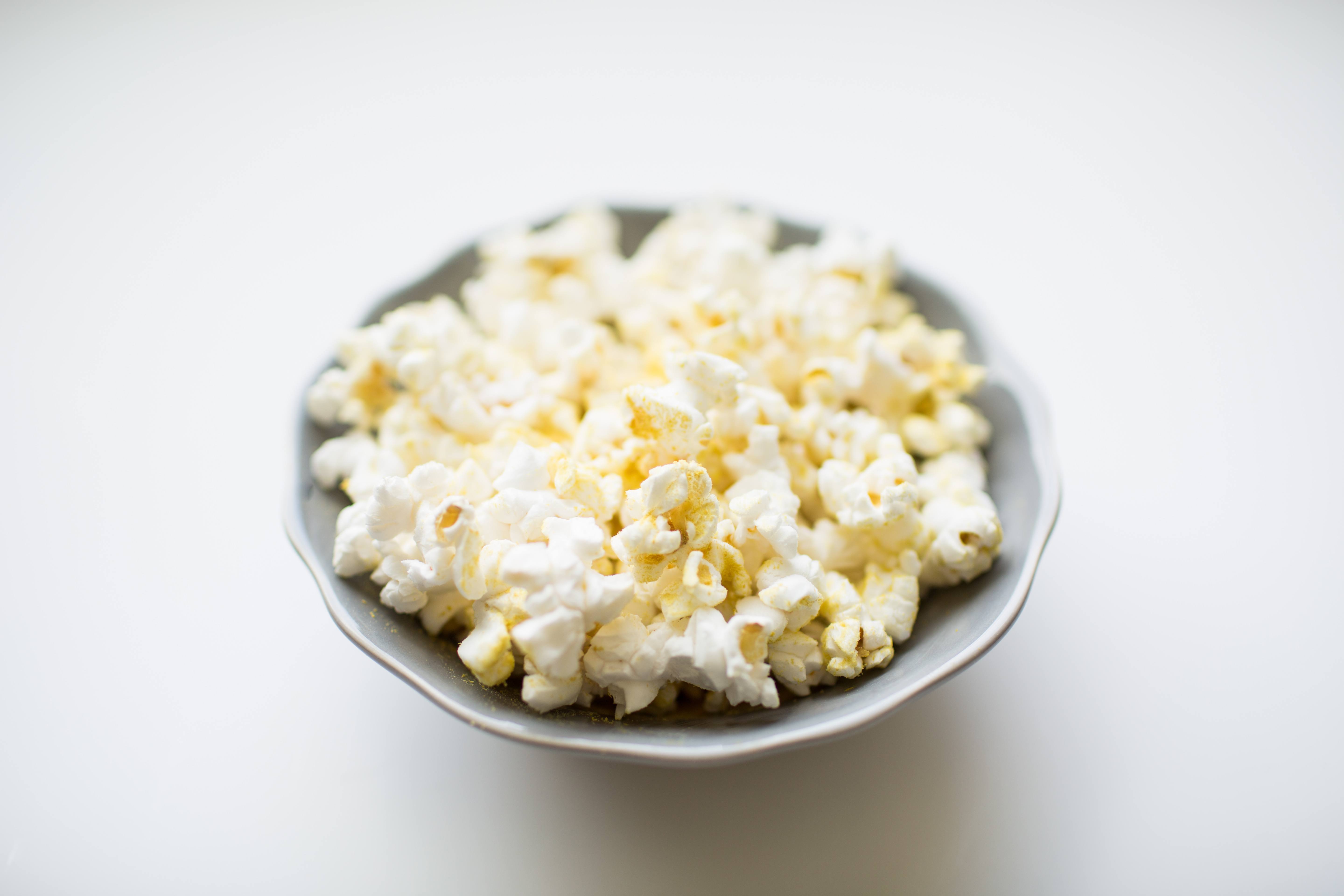 100 calorie snack popcorn and nutritional yeast
