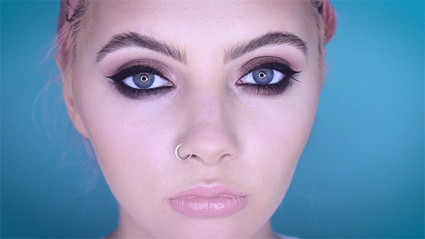 Making Smoky Eyes: So Easy-on-the-Eye with Heather Lines MUA