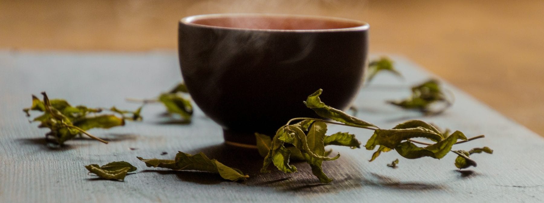 Zielona Herbata – Korzyści, wady, czym jest?