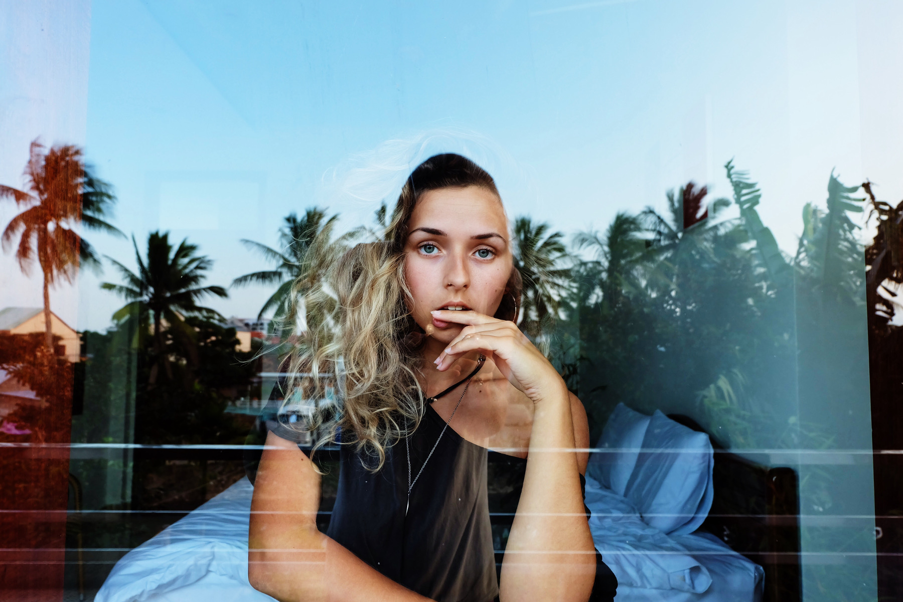 Weekly Wanderlust #7: Charlotte Hole of CH32