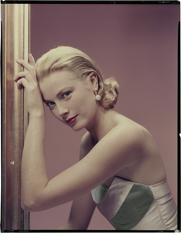 Photography by Erwin Blumenfeld, courtesy of Somerset House