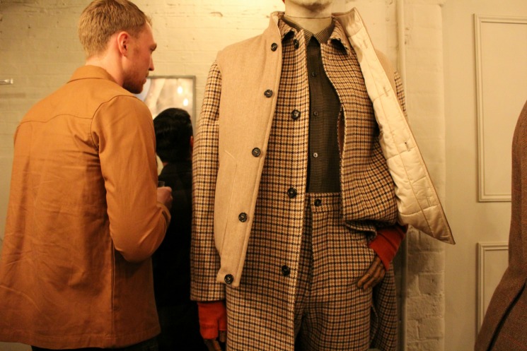 private-white-vc-aw17-check-suit