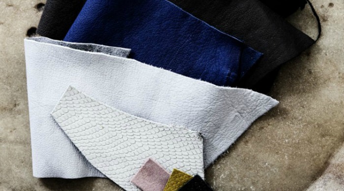 Pieces of fabric in white, blue and black.
