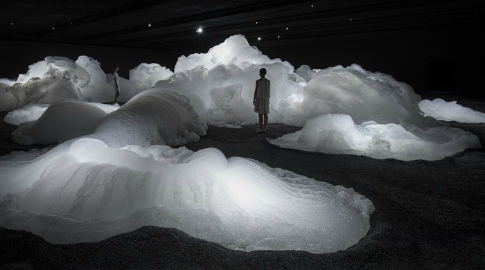 'Foam' by Kohei Nawa.