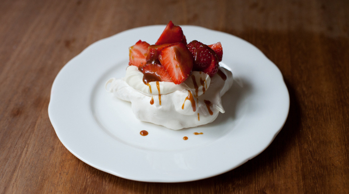 strawberry balsamic caramel meringues