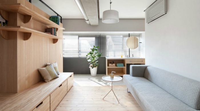 The living area of the Fujigaoka M apartment by Sinato Architects.