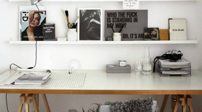 A monochrome home office by Pella Hedeby.