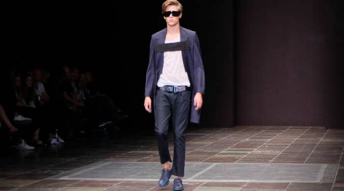 A model on the runway for Mardou&Dean SS16.