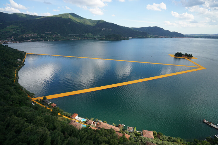 The-Floating-Piers-Best-of-the-Web