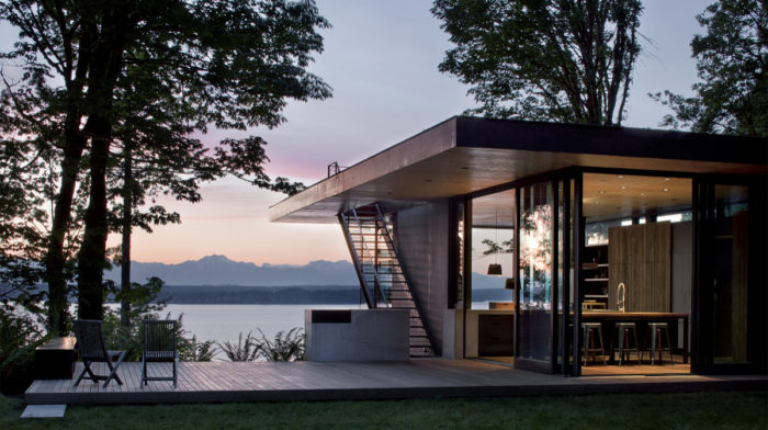 A Waterside Washington Retreat