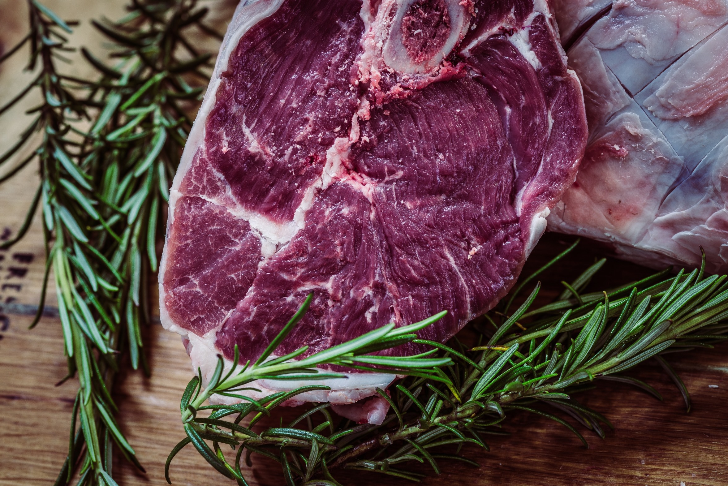 Jak jíst červené maso, aniž byste onemocněli rakovinou tlustého střeva?